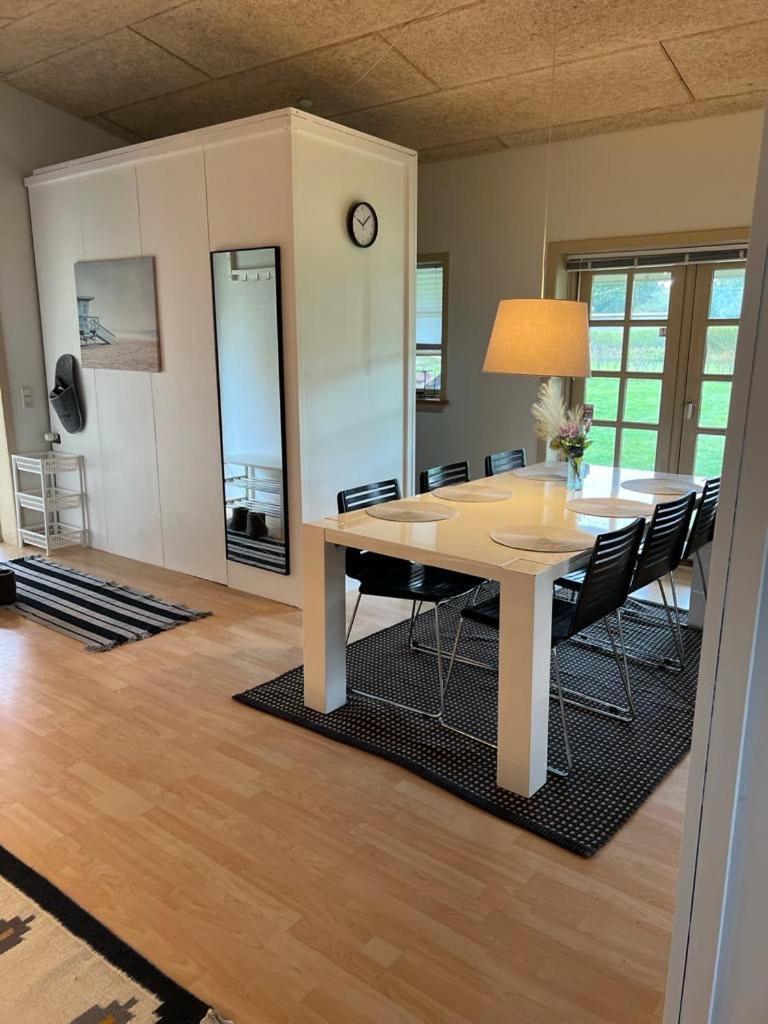Skon Lejlighed Til 4 Personer Ansager Bagian luar foto